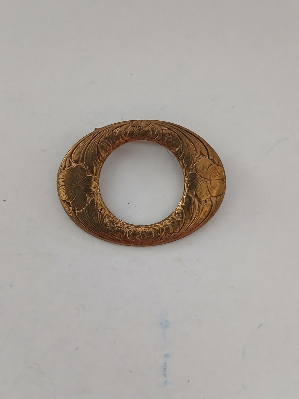 Gold Floral Oval Brooch - Classic Etched Design